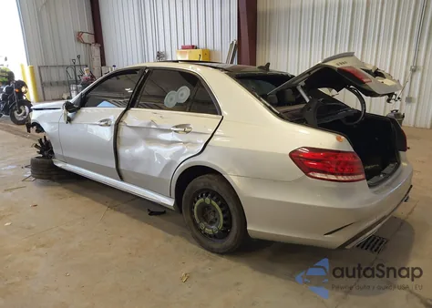 2014 Mercedes-Benz E 350 z USA, uszkodzony, nr VIN WDDHF5KB4EB044100